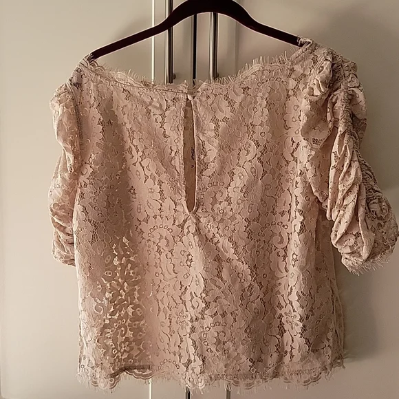 Joie nude beige colored lace top - Picture 3 of 8